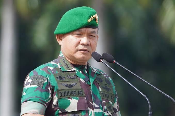 Komisi I DPR Dukung Gerak Cepat KSAD Dudung Atasi Masalah Papua