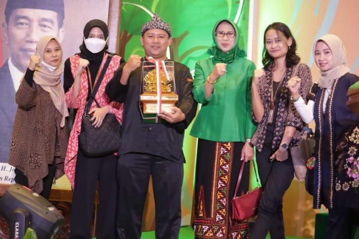 Hebat!!..founder Desa Wisata Hanjeli Menerima Penghargaan Kalpataru 2023