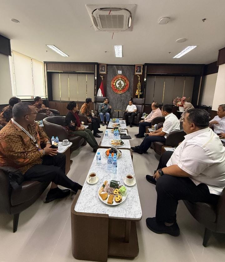 Ketum Firdaus dan Sekjen Makali Kumar Pimpin SMSI Pusat Temui Kabaintelkam Polri: Bahas Media Siber yang Profesional dan Berkesinambungan